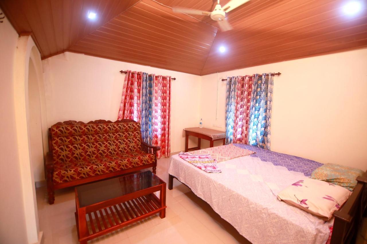 Munroe Lagoons Kollam Exterior photo